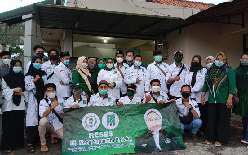 Jadikan Pesantren Dalam Perda, Neng Supartini: Masyarakat Harus Bisa Merasakan