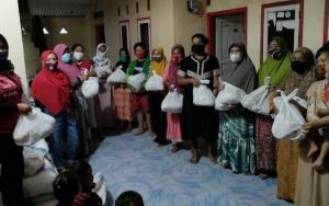 Sarinah Projo Purwakarta Berbagi Sembako Kepada Masyarakat di Bulan Ramadhan