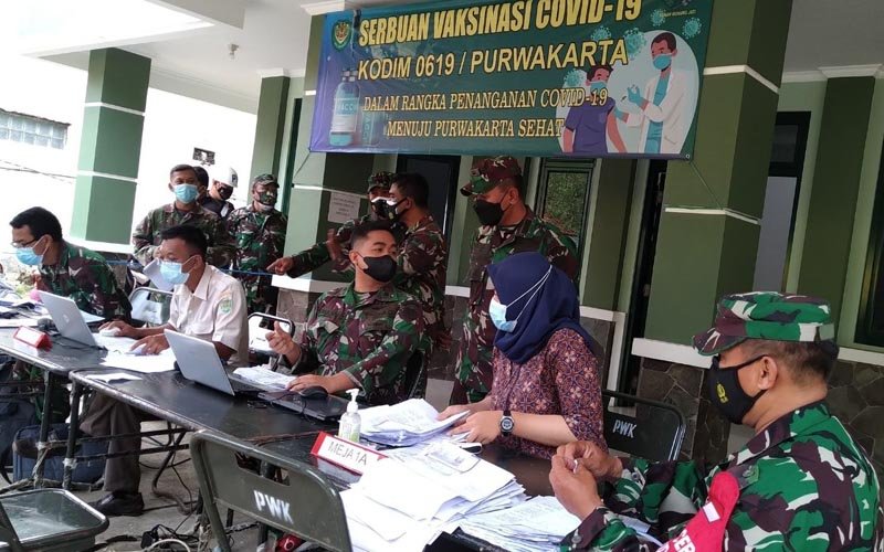 Kodim 0619 Purwakarta Gelar Vaksinasi Massal Dengan 10 Ribu Dosis Untuk Warga