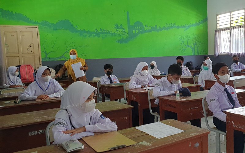 Gubernur Jabar Ragukan Laporan Adanya Klaster Covid-19 Selama Pembelajaran Tatap Muka