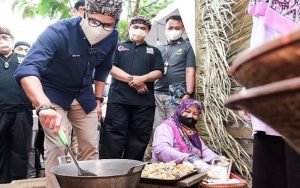 Menparekraf Dorong Peningkatan Wisata Edukasi Peternakan Desa Cisande Sukabumi