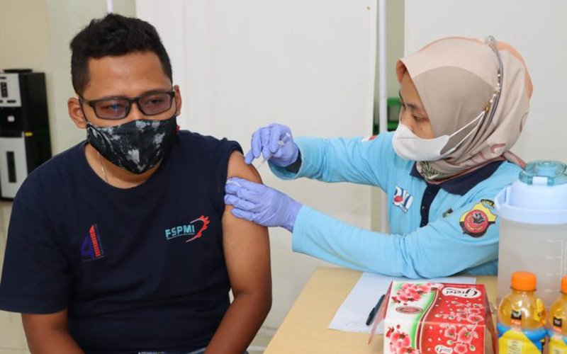 Polres Purwakarta Gelar Percepatan Vaksinasi Dosis Ke-3 (Booster) Bagi Karyawan Pabrik