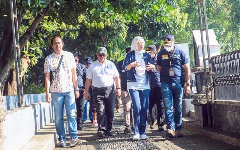 Bupati Purwakarta Pastikan Sarana dan Prasarana Taman Air Mancur Sri Baduga Berfungsi