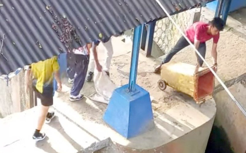 Pemerhati Lingkungan: Buang Sampah di Irigasi Situ Wanayasa Harus Disanksi Tegas