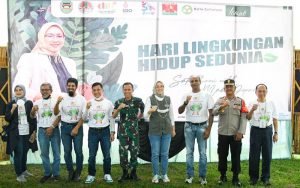 HLH Sedunia, Bupati Purwakarta Tanam Pohon dan Tebar Benih Ikan di Rawa Kalimati