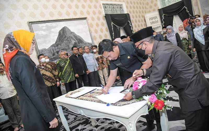 Anne Ratna Mustika Lantik 19 Pejabat Baru di Lingkungan Pemkab Purwakarta