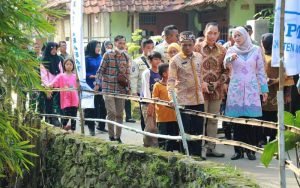 Perbaiki Pipa PDAM, Anne Ratna Mustika Sebut Petugas Running Selama 24 Jam