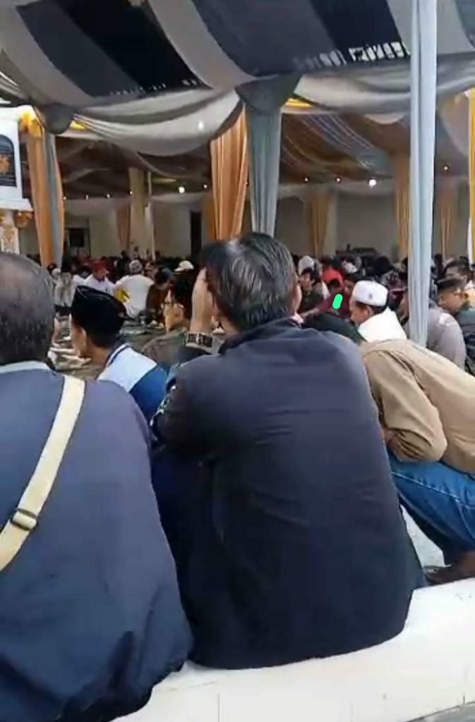 Wartawan Sedang Tugas Ingin Liputan Acara Santunan Yatim Diduga Dihalang-halangi… kami wartawan hendak liputan acara santunan yatim dicegah dugaan security menghalang halangi tugas
