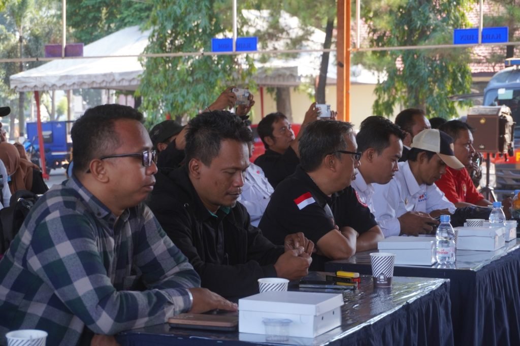 menggelar Gathering Silaturahmi berbagai media di Kabupaten Purwakarta, baik media cetak, elektronik, Televisi, maupun Online.