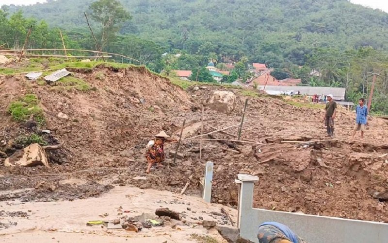Pergerakan Tanah Melanda Dua Kampung di Purwakarta, Empat Rumah Rusak