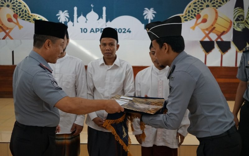 Ratusan Warga Binaan Lapas Purwakarta Dapat Remisi Idul Fitri 1445 H