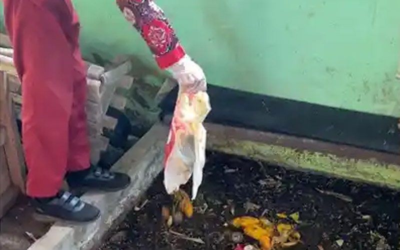 Mahasiswa UPI Purwakarta Ajak Siswa SD Untuk Peduli Lingkungan