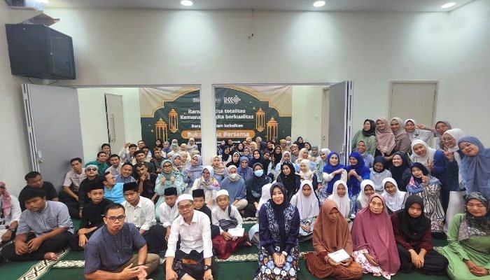 Siloam Hospitals Purwakarta Gelar Buka Puasa Bersama, Santunan Anak Yatim dan Perkenalkan Layanan Kesehatan Terbaru