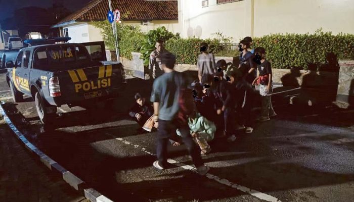 Bawa Celurit Terlibat Perang Sarung di Purwakarta, 17 Remaja Diamankan Perang sarung Purwakarta