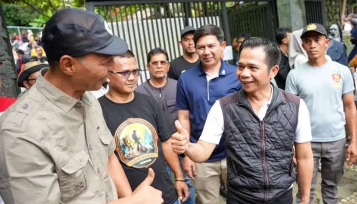 Binzein Janji Jalan Rusak ke Taman Batu Bojong Mulus Tahun Depan