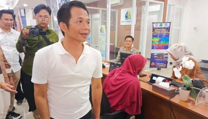 Binzein Jadi Bapak Asuh Anak Korban Penembakan KKB Papua Bupati Purwakarta, Saeful Bahri Binzein.