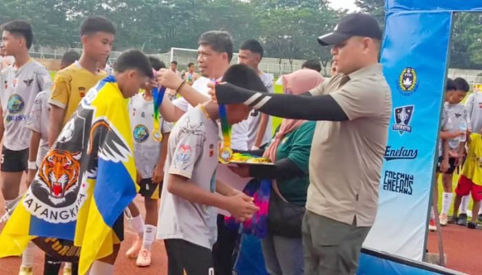 Polres dan Lodaya FC Cetak Juara Piala Soeratin U-13 Purwakarta 2025 Juarai piala Soeratin U-13 Purwakarta