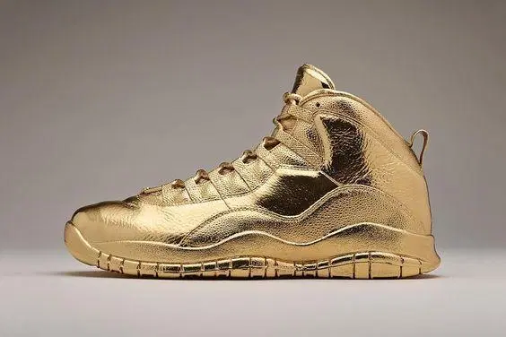 Intip 13 sepatu termahal di dunia dengan harga tembus Rp283 miliar. Dari material meteorit hingga ribuan berlian murni!