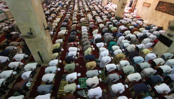 Ilustrasi shalat Tarawih di bulan Ramadan
