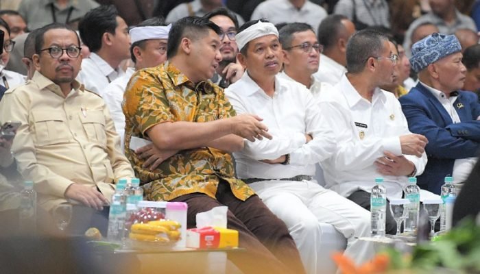 KDM Temui Menteri Ara, Pasokan Gentengisasi Juga Minta Dari Purwakarta