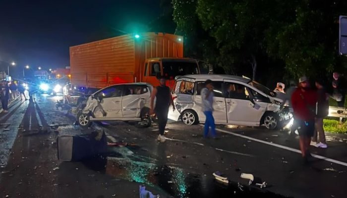 Fakta baru kecelakaan KM 93B Tol Cipularang truk overload 9 ton