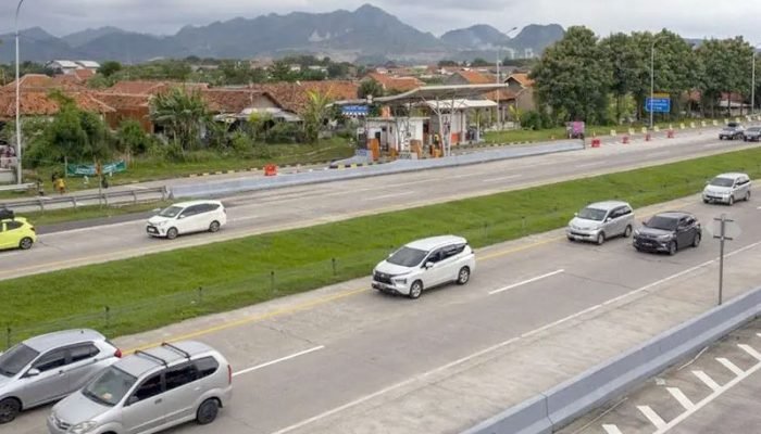 Polda Jabar Siaga Jalur Arteri, One Way Nasional Diberlakukan One way mudik