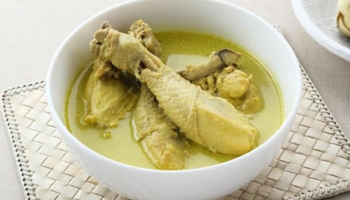 Opor Ayam Untuk Menu Spesial Lebaran Bersama Keluarga Opor ayam menu spesial lebaran