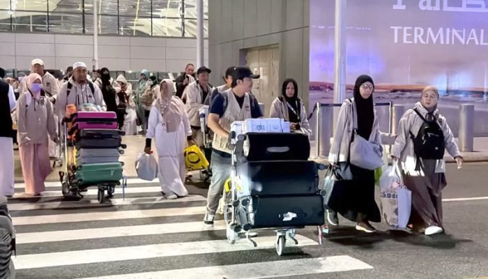 24.022 Jemaah Umrah Indonesia Telah Kembali ke Tanah Air Kepulangan jemaah Umrah Indonesia