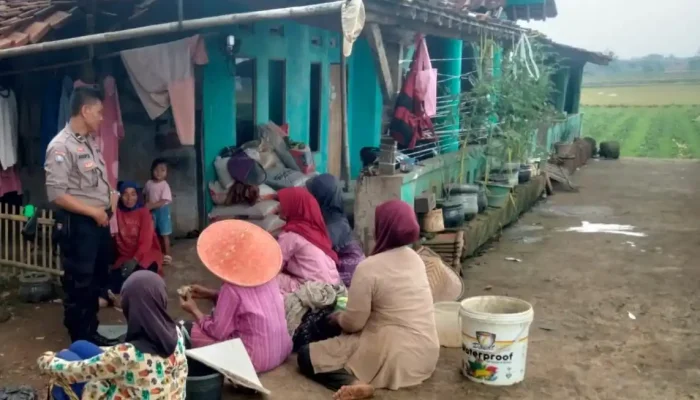 Lawan Aksi Premanisme, Polisi Di Purwakarta Ajak Emak-Emak Jangan Takut Melapor