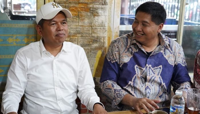 Dedi Mulyadi Bongkar Kendala Bedah Rumah di Jawa Barat Dedi Mulyadi dan Maruarar Sirait