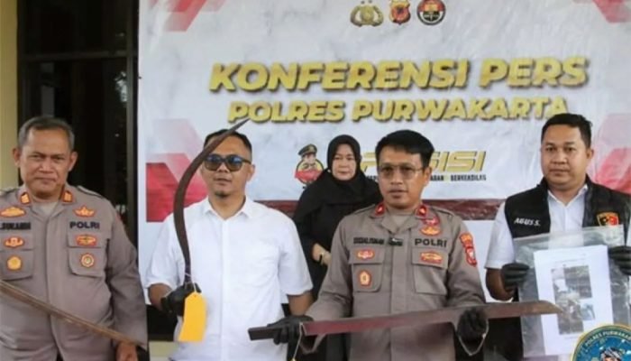 Barang bukti senjata tajam tawuran.