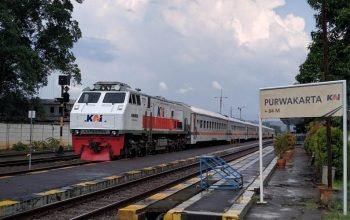 Stasiun Kereta Api Purwakarta