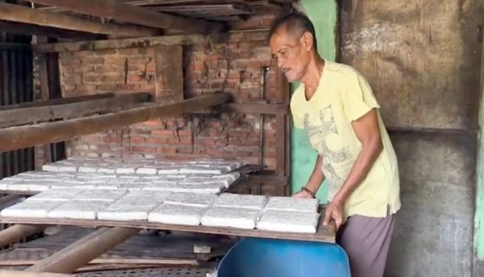 Harga Kedelai dan Plastik Naik, Pengusaha Tempe di Purwakarta Kurangi Ukuran
