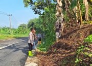 Bhabinkamtibmas Desa Depok Polsek Darangdan Ngosrek Bareng Warga
