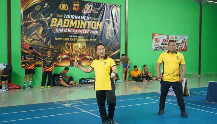 Perlombaan Bulutangkis Bhayangkara Cup