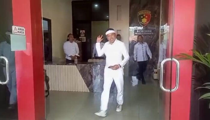 Datangi Polres Purwakarta, Dedi Mulyadi Desak Pengungkapan Dugaan Kasus Pembunuhan Satpam Jatiluhur