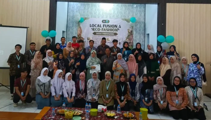 Dukung Pertumbuhan Ekonomi Lokal, Mahasiswa STIE Wikara Gelar Pelatihan Pengemasan Produk UMKM