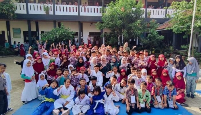 PJSI Purwakarta Bersama Gempur Sport Club Gencarkan School Visit, Judo Jadi Sarana Bangun Karakter Anak