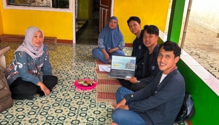 Program PINTAR Jadi Upaya Mahasiswa KKNT Inovasi IPB Tingkatkan Literasi Keuangan Rumah Tangga di Tegalmunjul