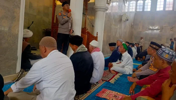 Gelar Jumat Keliling, Wujud Kedekatan Kapolres Purwakarta Dengan Masyarakat