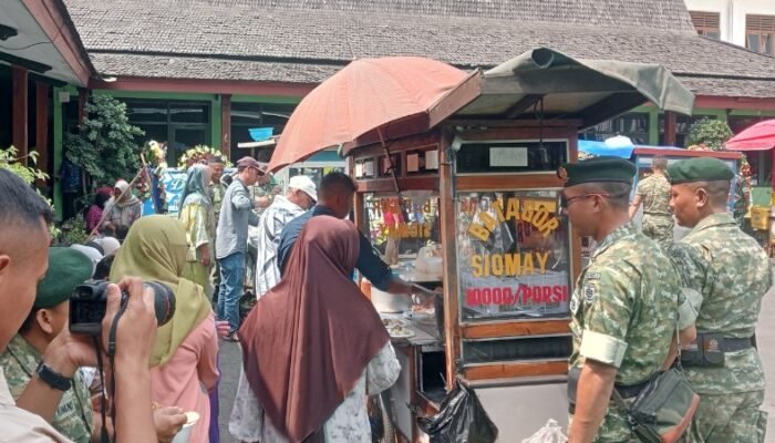 HUT ke-81 TNI di Purwakarta, Makan Gratis dan Festival UMKM Jadi Ajang Dekatkan Prajurit dengan Rakyat