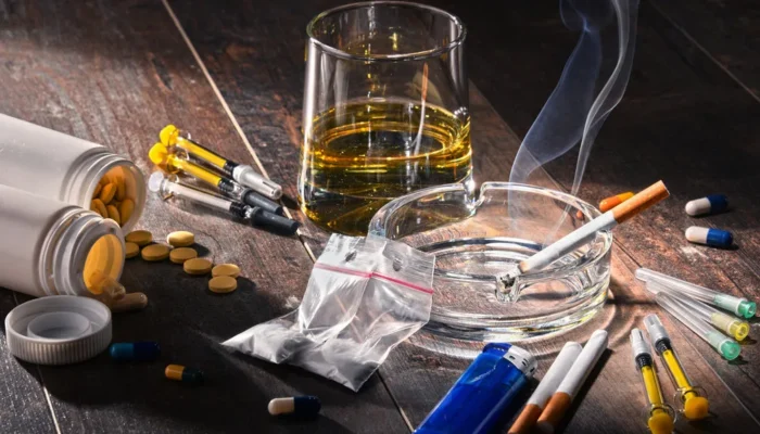 Paket Ganja 11 Kg Dikirim Lewat Ekspedisi, Dua Pria Ditangkap di Bogor Ilustrasi paket berisi ganja yang diduga disita polisi dalam pengungkapan kasus narkotika di Bogor - Foto: Tirto.id