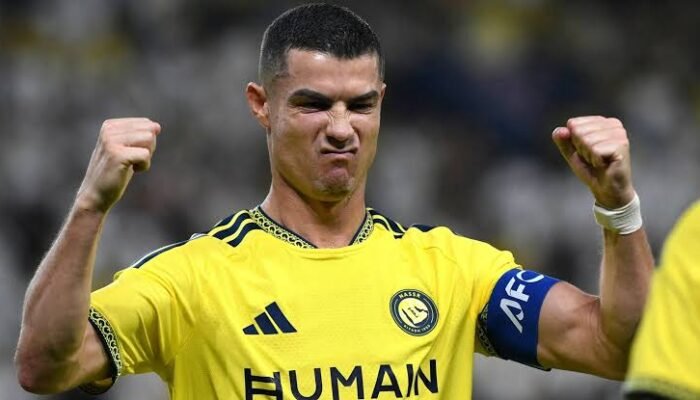 Tak Cuma Sepak Bola, Cristiano Ronaldo Terjun ke Bisnis Air Mineral Cristiano Ronaldo (Foto: bbc.com)